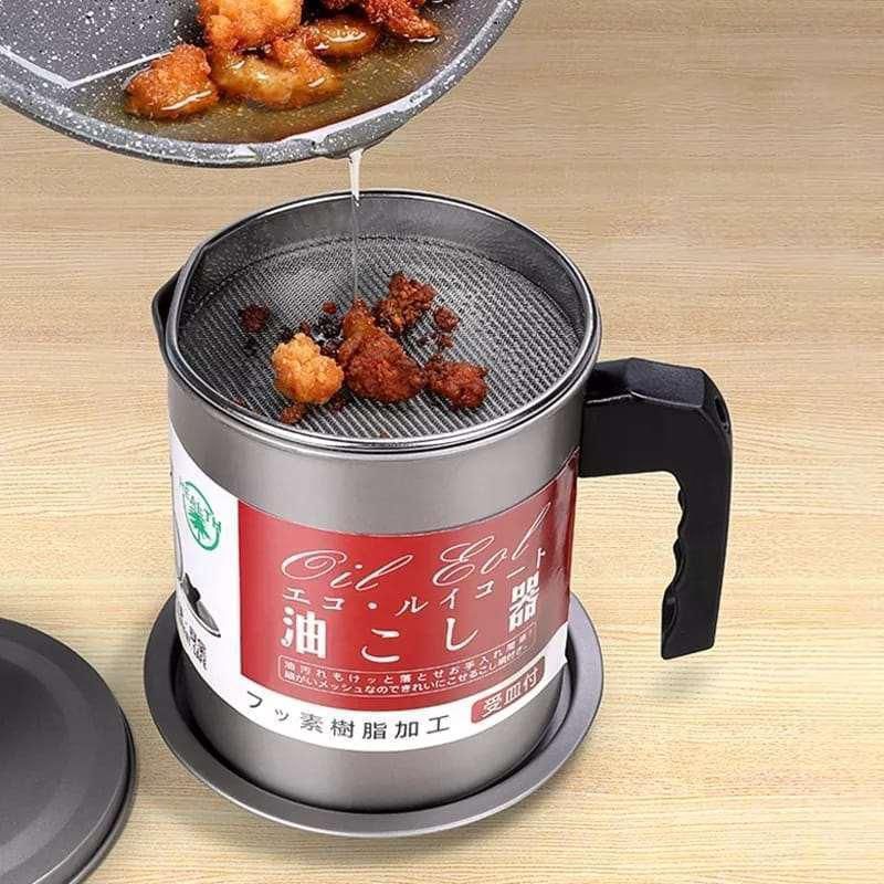 Stainless Steel Oil Filter Pot 1.4L — Kitchen Oil Strainer Grease Container with Mesh Lid and Non-Slip Grip