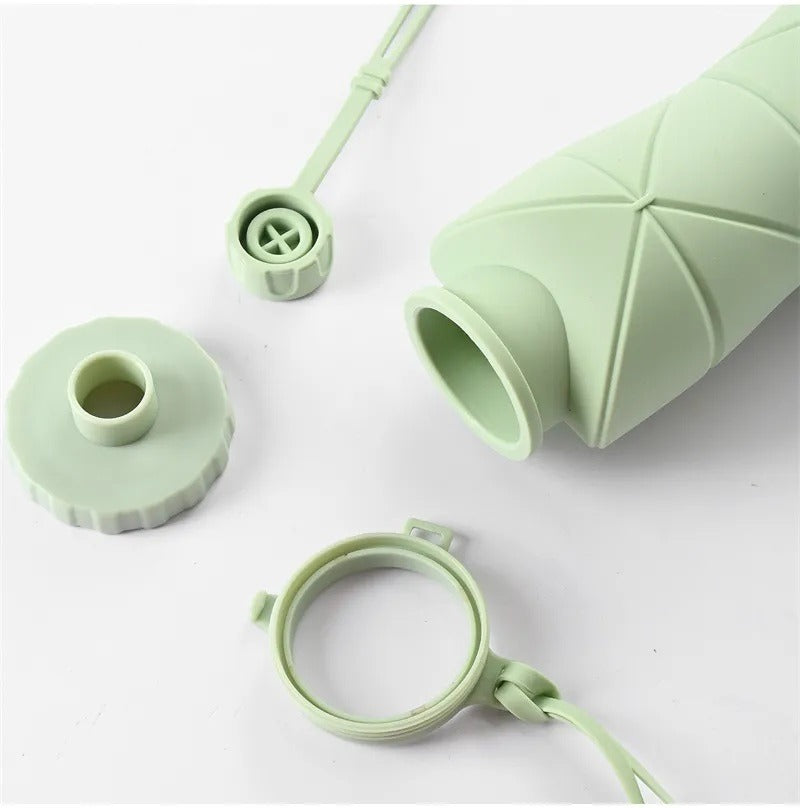 Silicone Foldable Water Bottle 600ml — Portable Collapsible Travel Bottle BPA-Free Eco-Friendly Pocket Size Smart Design